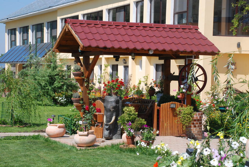 Villa Giulia Islaz 外观 照片